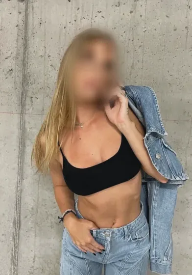 Amanda, 34