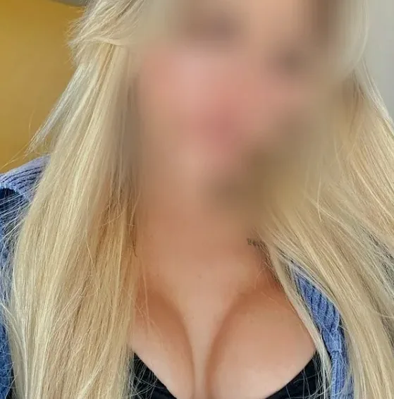Bianca, 36