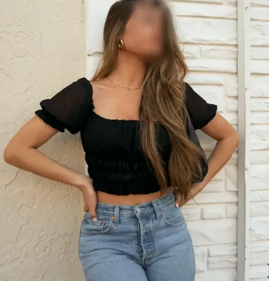 Lea, 34
