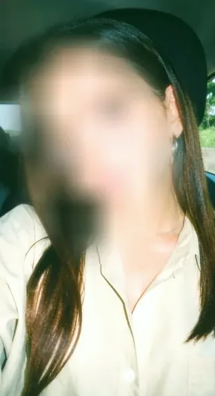 Lejla, 25