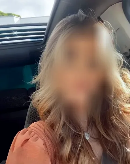 Nadia, 28