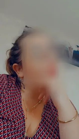 Nora, 24