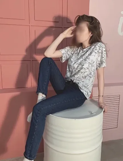 Vilma, 21