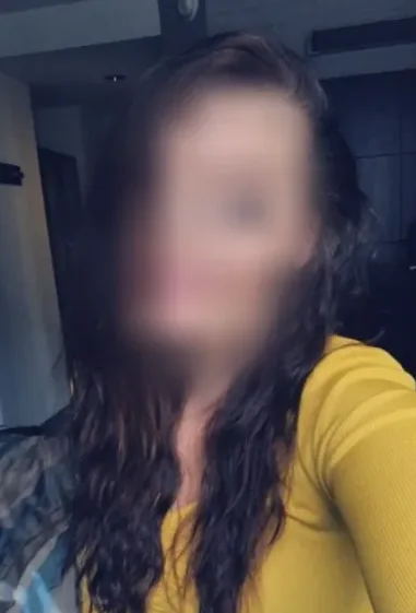 Zeynep, 35